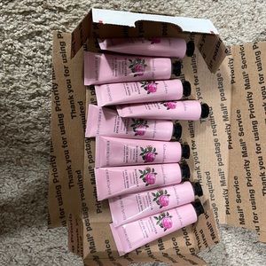 Customized bundle: Crabtree& Evelyn rosewater hand creamx9